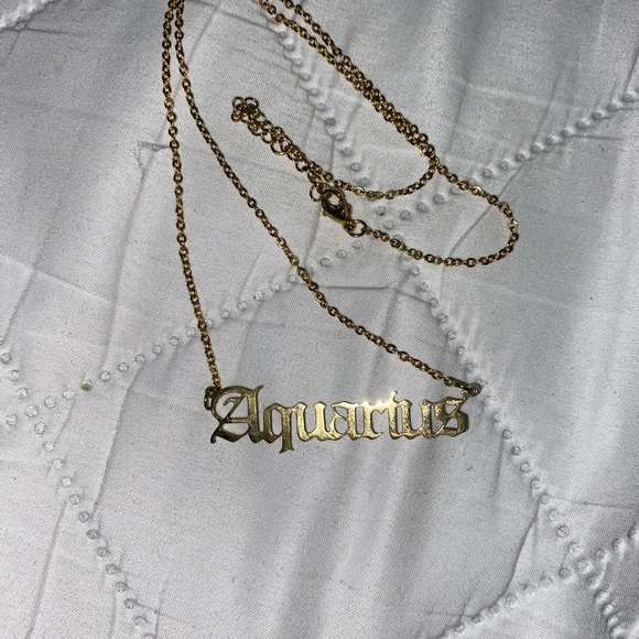 Very pretty AQUARIUS necklace - Picture 2 of 2